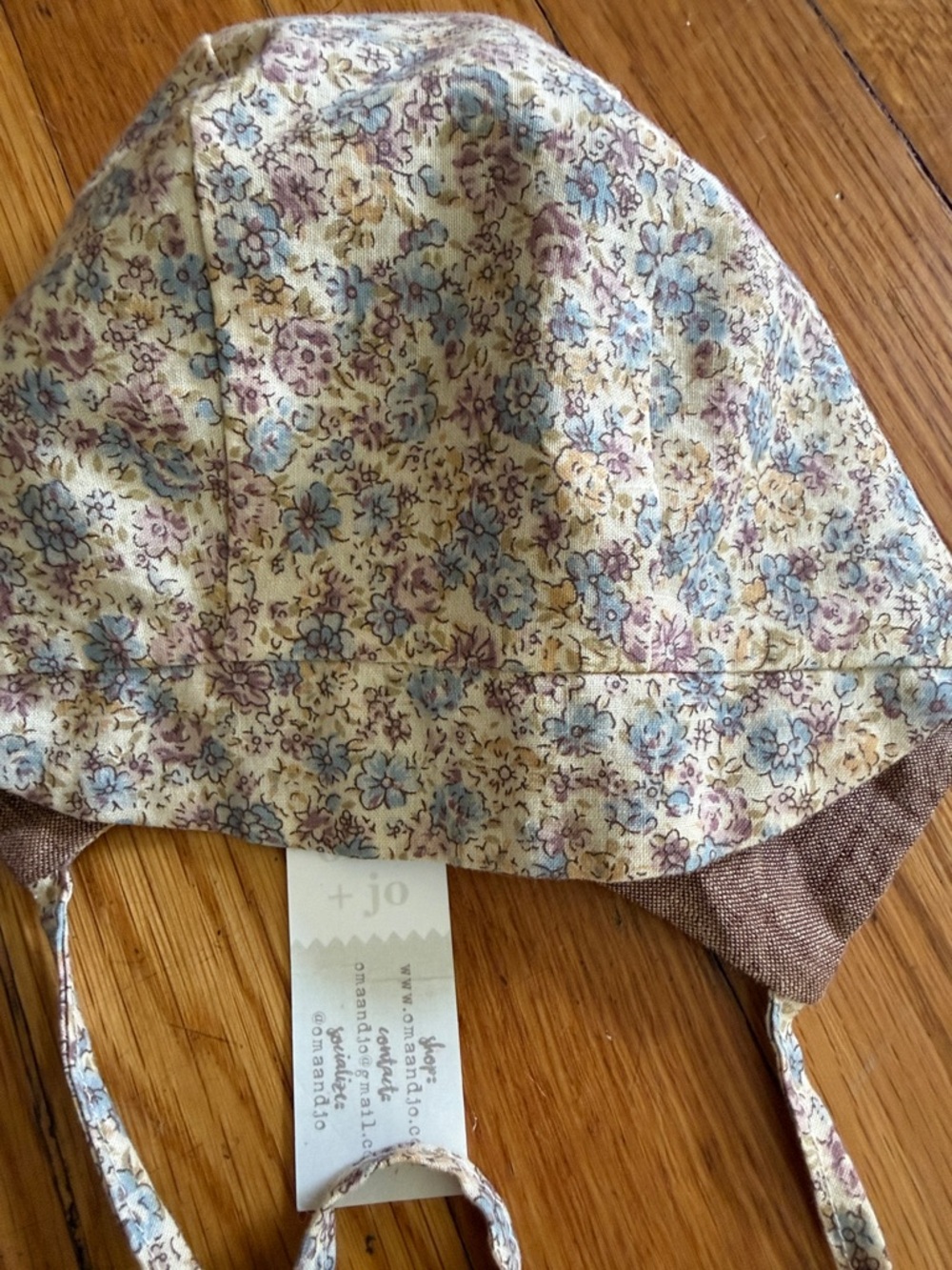Oma + Jo Floral Cotton Baby Bonnet in Cream brown blue summer ties 12/18 months - Picture 3 of 5